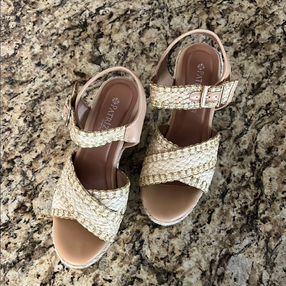 NEW Cream and Tan Espadrille Sandals!